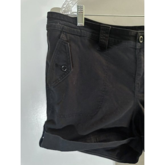 Torrid Shorts 18 Feel the Fit Black Denim Jeans Rolled Cuff Mid Rise Stretch - Picture 2 of 5